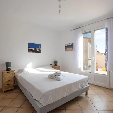 Villa Birds Villa, Piscine Chauffee, Clim, Garage, Wifi Arles
